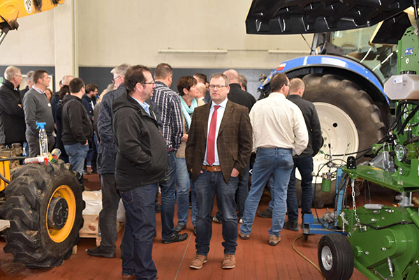 Lohnunternehmer bei Leinweber Landtechnik